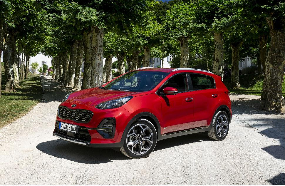 Оновлений Kia Sportage став абсолютним лідером продажів у листопаді